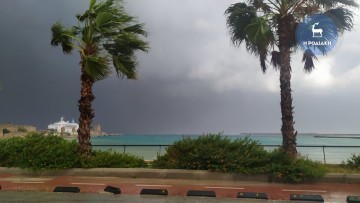 Σφοδρή κακοκαιρία πλήττει τη Ρόδο (φωτο)