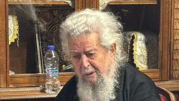 Συγκρατημένη αισιοδοξία για τον Γέροντα Αμφιλόχιο