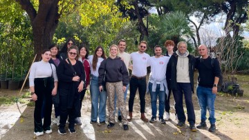 Οι εθελοντές της «ΡΟΔΟΝέΟΝ» φυτεύουν το… μέλλον στον «Κήπο της Κοινωνίας»