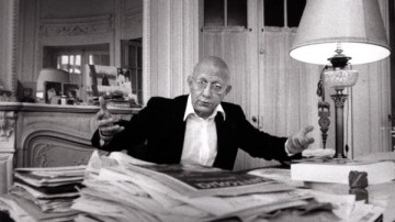 Ηλίας Καραβόλιας: Οι θεσμοί και το επινόημα του «αφηρημένου ατόμου»