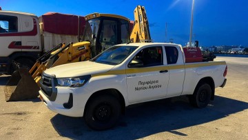 Μηχανήματα στο Καστελλόριζο για τις ζημιές