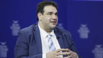 Ο υπουργός εσωτερικών, Θ. Λιβάνιος, συμμετέχει μετά από πρόσκληση του Δημάρχου Ρόδου στη συνεδρίαση του Διοικητικού Συμβουλίου της ΠΕΔ Ν. Αιγαίου