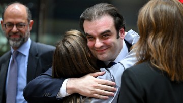Ομόφωνα πρόεδρος του Eurogroup ο Κυριάκος Πιερρακάκης - Μετά την πρώτη ψηφοφορία, αποσύρθηκε ο Βέλγος συνυποψήφιός του