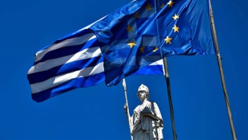 Η Ελλάδα μειώνει το χρέος με πρόωρη αποπληρωμή 5,3 δισ. ευρώ: Οφέλη για κράτος και πολίτες