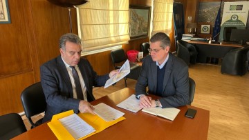 Συνάντηση του Μάνου Κόνσολα με τον γ.γ. Δασών για τα έργα αντιπυρικής και αντιπλημμυρικής προστασίας στα Δωδεκάνησα