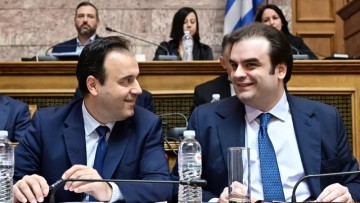 Πιερρακάκης: «Δεν προβλέπεται κλείσιμο, αλλά μετασχηματισμός των ΕΛΤΑ – Κανένας πολίτης δεν θα μείνει χωρίς εξυπηρέτηση»