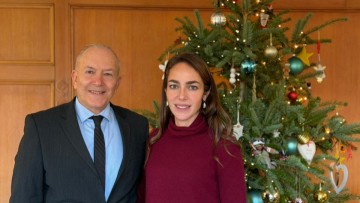 Συνάντηση Μιχαηλίδου – Γκίκα για την ενίσχυση της οικογένειας και της γονεϊκότητας στη νησιωτική χώρα