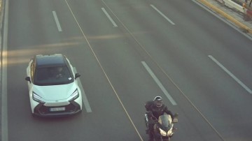 «Βροχή» παραβάσεων έπιασαν οι πρώτες κάμερες AI στους δρόμους