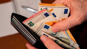 Τέλος χρόνου για όσους δικαιούνται επιστροφή ενοικίου, ποιες τροποποιητικές δηλώσεις θα κάνει δεκτές η ΑΑΔΕ