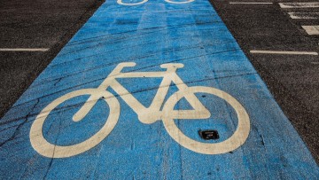 Δήμος Καλυμνίων: Στην πράξη η βιώσιμη κινητικότητα με δίκτυο κοινόχρηστων ηλεκτρικών ποδηλάτων