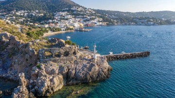 ΑΑΔΕ: Μειωμένος ΦΠΑ κατά 30% από την πρωτοχρονιά σε Βόρειο Αιγαίο, Σαμοθράκη και Δωδεκάνησα για νησιά με πληθυσμό έως 20.000 κατοίκους