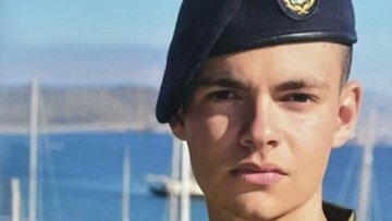 «Η χειροβομβίδα δεν εξερράγη στα χέρια του», λέει ο δικηγόρος της οικογένειας του Ραφαήλ που σκοτώθηκε στο Πεδίο Βολής στη Ρόδο