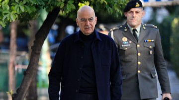 Την παράταση της θητείας των Αρχηγών των Γενικών Επιτελείων Στρατού, Ναυτικού και Αεροπορίας αποφάσισε το ΚΥΣΕΑ