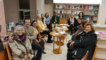 Η Ροδιακή Λέσχη Ανάγνωσης «Νίκος Κάσδαγλης» καλωσόρισε το 2026 με την κοπή της βασιλόπιτας