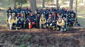 Οι εθελοντές Ρόδου και Κω στην πρώτη γραμμή και στην εκπαίδευση Ολοκλήρωση εκπαιδευτικού εργαστηρίου λειτουργίας πεζοπόρων τμημάτων δασοπυρόσβεσης στη Ρόδο