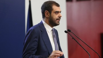 Μαρινάκης για Καρυστιανού: Άλλο το προσωπικό κι άλλο το συλλογικό τραύμα ως όχημα πολιτικής ανέλιξης