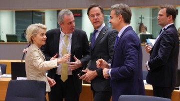 Ευρωπαϊκή Σύνοδος Κορυφής: Η Ελλάδα αντιμέτωπη με στρατηγικές επιλογές και προβληματισμούς