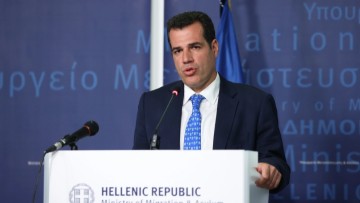 Ανακλήθηκε το άσυλο σε 33 μετανάστες μέσα σε δύο εβδομάδες - Εντολή Πλεύρη για επανεξέταση εκατοντάδων περιπτώσεων