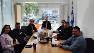 Συνάντηση της Ομοσπονδίας Εμπορίου Δωδεκανήσου με τη Μίκα Ιατρίδη για τα κρίσιμα ζητήματα των επιχειρήσεων