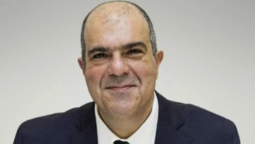 Δέκα εκατ. ευρώ από τον Στέλιο Χατζηιωάννου για να μείνουν οι γιατροί στα νησιά