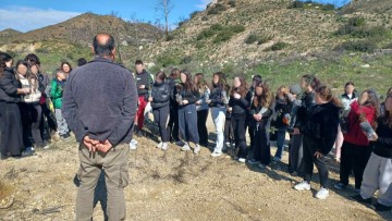 Το 7ο Γυμνάσιο Ρόδου «ζωντανεύει» τη φύση με δεντροφύτευση στο μοναστηριακό συγκρότημα της Παναγίας της Υψενής