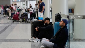 Εγκλωβισμένοι  από την περασμένη Κυριακή στην Ταϊλάνδη συμπατριώτες μας, ανάμεσά τους και τρεις Ροδίτες
