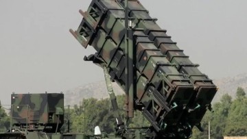 «Πυρά» της Hurrieyet για «ελληνικά F-16 στη Λήμνο» και τους Patriot στην Κάρπαθο