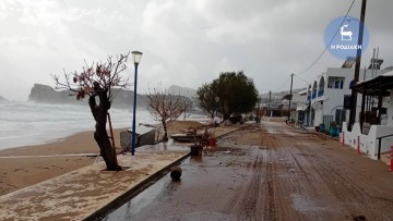 Ταχείς διαδικασίες έγκρισης για την απομάκρυνση με ίδια μέσα των ογκωδών αντικειμένων που εκβράζονται στις παραλίες ζητά η ΠΟΞ