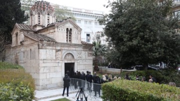 Η Ελλάδα αποχαιρετά τη Μαρινέλλα της