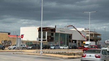 Άμεση παρέμβαση για την μείωση των κινδύνων από το κτίριο της ΕΤΑΔ στην οδό Αυστρατίας