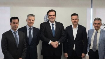 Συνάντηση τουριστικών φορέων στο Υπουργείο Εθνικής Οικονομίας
