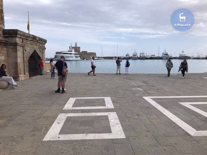 Υποτονική ακόμα η κίνηση στο κέντρο της πόλης