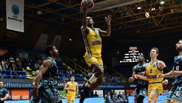 Ήττα του Κολοσσού στο Περιστέρι με 87-83 σε δραματικό φινάλε