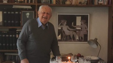 Θλίψη στη Ρόδο για την απώλεια του Μανώλη Σ. Ανεζιά – Ανάρτηση της Χρύσας Καραγιάννη