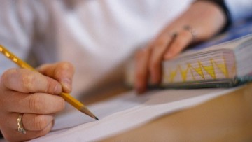 Εξετάσεις για απόκτηση απολυτηρίου Δημοτικού Σχολείου για ενήλικες – 6 Μαΐου 2026 στη Ρόδο