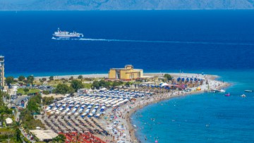 Πέντε νέες τάσεις που αλλάζουν το «προφίλ» του ελληνικού τουρισμού