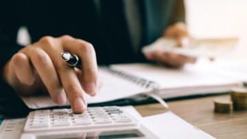 Ψηφιακός έλεγχος της ΑΑΔΕ σε 12.000 φορολογούμενους με «ύποπτες» αποκλίσεις